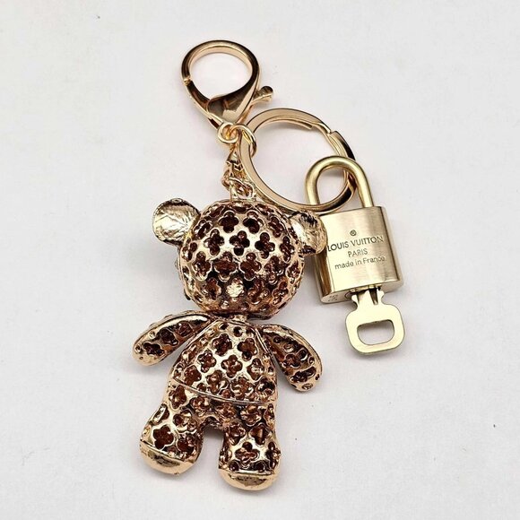 Authentic Louis Vuitton Lock & Key with unbranded Rhinstone Bear Bagcharm - Picture 6 of 7